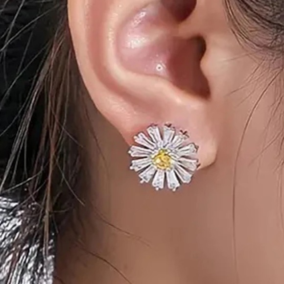 Swarovski Crystals Yellow & Silver Flower Earrings The Pissla - Picture 7 of 7